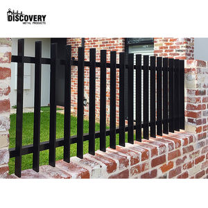 Panneaux de clôture d'intimité de 8 pieds de haut conçus en Morden Batten Clôture à <span class=keywords><strong>lame</strong></span> en aluminium <span class=keywords><strong>Composite</strong></span> Vertical Mur de clôture en aluminium - Product Image 2