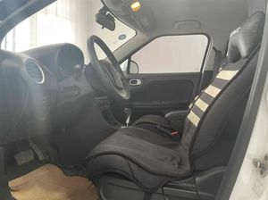 MG 3 Comfort Edition 2017, mini SUV, conduite à gauche, turbo, traction avant, automatique, essence, voiture d'occasion avec intérieur foncé - Product Image 5