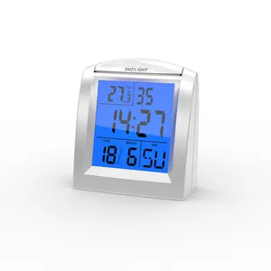 Jam kontrol radio dengan suhu dalam ruangan dapat dimasukkan ke meja ruang tamu kamar tidur dengan zona waktu dan fungsi tunda alarm
