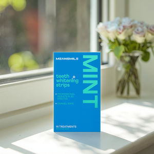 Hey SMILE แผ่นเจลฟอกฟันขาวรสมิ้นท์คาร์บาไมด์เปอร์ออกไซด์เจลดรอปชิปอุปกรณ์เสริมอเนกประสงค์ขายส่ง - Product Image 1