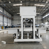 Machine de recyclage de panneaux photovoltaïques reconditionnée pour le retrait des cadres et du verre des panneaux solaires avec traitement du plastique
