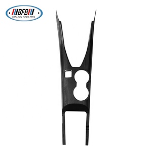 Cubierta Decorativa para Panel de Cambio de Marchas de Consola de Fibra de Carbono Real para <span class=keywords><strong>Ford</strong></span> Mustang 2024+ - Product Image 2