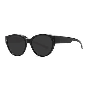 Gafas de sol polarizadas de moda unisex con montura negra, lentes de PC con protección UV400, tipo 3, para hombres y mujeres - Product Image 6