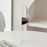 Nouveauté personnalisé demi-rond de verre à vin tasses tige mince Premium Bordeaux Cocktail verres à vin rouge en vrac pour Couples mariage