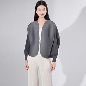 Manteau Cardigan Femme Grande Taille Tendance 2024 Nouvelle Collection Ample Manches Chauve-Souris Polyvalent Vente en Gros Usine Automne - Product Image 1