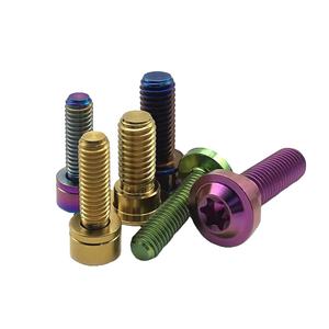 Tornillos <span class=keywords><strong>de</strong></span> Aleación <span class=keywords><strong>de</strong></span> Titanio Anodizado Resistentes a la Corrosión, Adecuados para Aplicaciones Aeroespaciales y Automotrices - Product Image 1