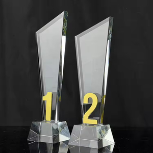 Trofeo in Cristallo Trasparente con Numero <span class=keywords><strong>1</strong></span> 2 in Metallo Dorato, Souvenir in Cristallo, Trofei e Premi, Trofeo con Numero per Anniversario <span class=keywords><strong>1</strong></span> 2 Anni - Product Image 2