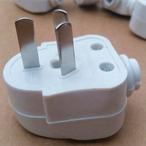 Enchufes de Tres Polos de Plástico al por Mayor para Televisores y Ollas Arroceras, Uso Doméstico, 3C - Product Image 2