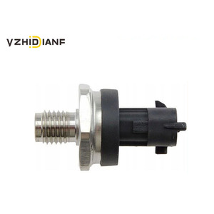 Commutateur de régulateur de capteur de pression d'huile élevée de Rail de carburant 0281002867 pour <span class=keywords><strong>RENAULT</strong></span> PREMIUM Kerax <span class=keywords><strong>TRAFIC</strong></span> II Bus <span class=keywords><strong>TRAFIC</strong></span> II Box - Product Image 3