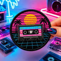 Patchs brodés tendance en gros – Cadeau pour les amateurs de musique cyberpunk rétro, motif fleur, thermocollants, faits main, tailles personnalisées pour chapeaux
