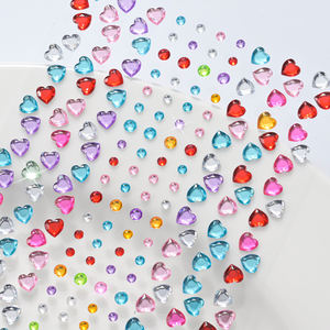 Adesivi per il Viso 3D a Forma di Cuore Colorato con <span class=keywords><strong>Fiori</strong></span>, Gioielli Autoadesivi con Strass per Fai-da-Te, Regali per Ragazze e Bambini, Trucco - Product Image 5