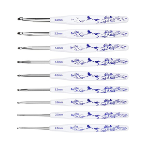 9 pièces aiguille de Crochet en aluminium avec poignée en plastique à motif de <span class=keywords><strong>porcelaine</strong></span> bleue et blanche - Product Image 1
