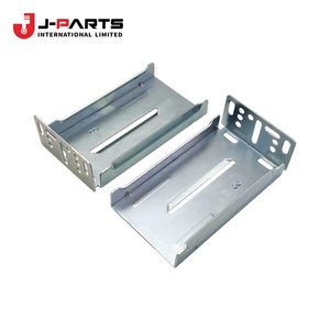 ขายึดหลังคาสไลด์ด้านหลัง หมายเลข 2 ด้านหลังขวา สำหรับ Toyota HIACE KCH10 Granvia ปี 2000-2002 อะไหล่แท้หมายเลข 63865-26020 6386526020 - Product Image 2