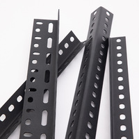 Étagère combinée de stockage pour supermarché, plaque triangulaire universelle en acier à angle noir, fabrication de tôle durable et polyvalente
