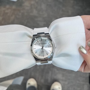 Reloj de Pulsera de Cuarzo para Hombre, de Silicona, Ultrafino, Impermeable, Deportivo, de Negocios, para Exteriores, con Doble Calendario, al por Mayor - Product Image 1
