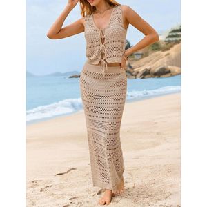 Ensemble 2 pièces en crochet pour femme : haut court sans manches et jupe longue, style bohème, tricoté, motif uni, coupe classique - Product Image 5