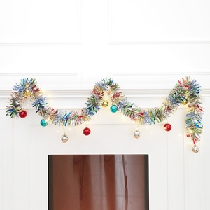 Set di Decorazioni Natalizie con Striscia Luminosa, Palline di Natale per Pareti, Porte, Scale, Decorazioni per Capodanno e Matrimoni - Product Image 4