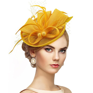 Nouveau produit phare : Chapeau d'hiver rétro élégant pour femme, en coton 100%, idéal pour les courses de chevaux et les festivals, avec une touche de plume. - Product Image 4