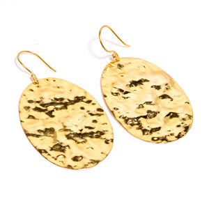 Pendiente de piedras preciosas de latón chapado en oro de 18K, joyería de pendiente de latón con diseño de media luna, mayorista de joyería chapada en oro de latón - Product Image 3