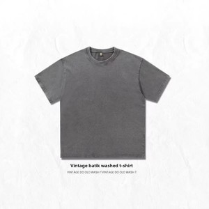 <span class=keywords><strong>เสื้อ</strong></span><span class=keywords><strong>ยืด</strong></span>ผู้ชายผ้าฝ้ายแท้ลายการ์ตูนวินเทจสไตล์ยุโรปอเมริกัน แบรนด์แฟชั่นย้อนยุค น้ำหนัก 230 กรัม แบบซักแล้ว ลายบาติก - Product Image 4