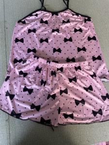 PROMO CHAUDE – Ensemble 2 pièces décontracté d'été pour femme : débardeur et short, imprimé cœurs et nœuds, taille élastique, logo avant, respirant et doux - Product Image 2