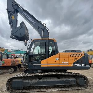 รถขุดไฮดรอลิกแบบตีนตะขาบ HYUNDAI225LC-9T มือสองจากเกาหลีใต้ สภาพดี ทนทาน รุ่น 225LC-7  225LC-9S มีสินค้าในสต็อก - Product Image 1