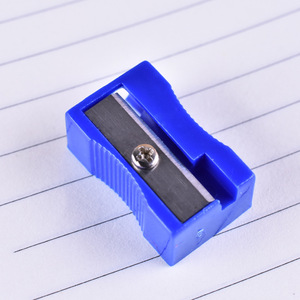Vente en gros <span class=keywords><strong>Taille</strong></span>-crayons des fabricants <span class=keywords><strong>Taille</strong></span>-crayons rectangulaires en plastique Fournitures pour étudiants Petit carré Mini <span class=keywords><strong>Crayon</strong></span> s - Product Image 3