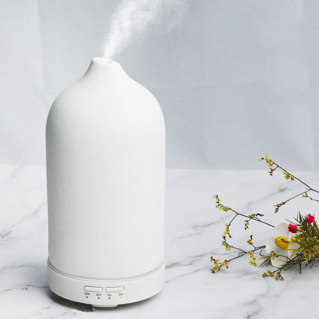 Ceramic Aroma Diffuser 100ml Electric Stone Humidifier for Hotel Household Use Tabletop Installation US Plug 1-Year Warranty
