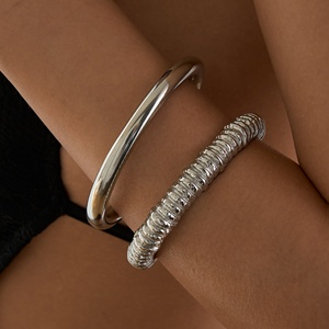 Dazan New Ins 18K Chapado en oro de acero inoxidable de alta calidad Gypsy Striped Bracelet ANTI FASHION Conjunto de joyería única <span class=keywords><strong>Serie</strong></span> de falda - Product Image 5