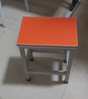 Tabouret d'école en métal robuste, moderne, minimaliste, empilable, mobile, chaise de restauration, cuisine, bureau, pratique, durable, écologique
