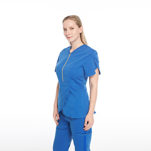 Costume de travail élégant pour femme, uniforme médical de gommage, ensembles de deux pièces, demi-fermeture éclair, ourlet à volants, pull, pantalon de jogging, Logo personnalisé - Product Image 1