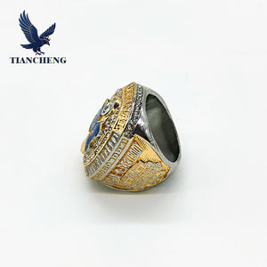 Anillo de Campeonato Nacional de Fútbol Americano NCAA 2022 de los Michigan Wolverines - Product Image 4