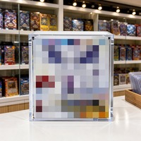 Étui de présentation pour cartes à collectionner en acrylique transparent avec fermeture magnétique, haute transparence pour les magasins de loisirs et les détaillants