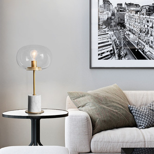 โคมไฟตั้งโต๊ะหินอ่อนสไตล์โพสต์โมเดิร์น โคมไฟหรูหราทันสมัย โคมไฟแก้วสำหรับข้างเตียง ห้องนั่งเล่น ห้องรับประทานอาหาร ไฟตกแต่งห้องนอน เฟอร์นิเจอร์ตกแต่ง - Product Image 2