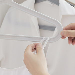 Plastic Clothes Hangers Non Slip Gray White Rectangle Hook Type For Clothing Storage Wardrobe Use - Product Image 3