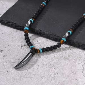 Collier pendentif vintage hip-hop en acier inoxydable naturel avec pierre volcanique et œil de <span class=keywords><strong>tigre</strong></span> en forme de <span class=keywords><strong>dent</strong></span> de loup pour homme - Product Image 3