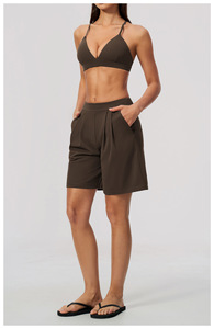 Ensemble de sport 2 pièces vert olive pour femme, haut court à bretelles et short, respirant, rayé, séchage rapide, en polyester tricoté, printemps-été - Product Image 4