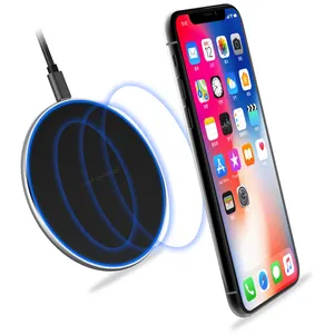 2020 Hot selling Small 10W Max Qi-Certified Fast Wireless Charging Pad Compatible with Phone 11/XS Max/XS/X/8, Charging for Home