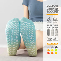 Chaussettes de yoga et de Pilates personnalisées avec sangles croisées, antidérapantes, pour le sport et le fitness, avec logo personnalisé pour femmes