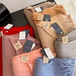 Bufanda Larga de Lana 100% Color Camel, Gruesa y Lujosa para Invierno, Ideal como Regalo de Cumpleaños y Año Nuevo para Mujer, YHK0093 - Product Image 3