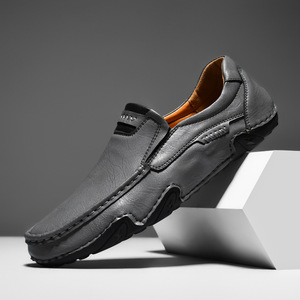 Chaussures de marche souples à enfiler pour hommes, en cuir lisse, design slip-in, semelle antidérapante, idéales pour les promenades décontractées - Product Image 5