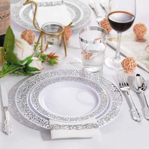 Vente en gros de Noël 175pcs un ensemble Fournitures de mariage Fête d'anniversaire Couteau Fourchette Cuillère Couverts Ensemble <span class=keywords><strong>jetable</strong></span> Tasse Assiette <span class=keywords><strong>Vaisselle</strong></span> - Product Image 4