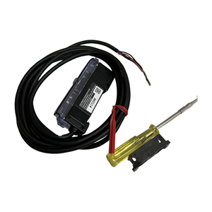 Sensor de Proximidad KEYENCE ES-M1 de Calidad Superior, Amplificador Ultra Pequeño Separado, Unidad Principal del Amplificador, NPN 12-24VDC IP50, Riel DIN - Product Image 1