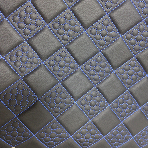 Tissu <span class=keywords><strong>d</strong></span>'<span class=keywords><strong>ameublement</strong></span> en cuir PVC matelassé brodé <span class=keywords><strong>pour</strong></span> siège de voiture - Product Image 4