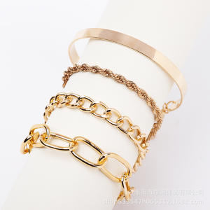 Conjunto de Pulseras de Cadena Chapadas en Oro, Estilo Punk, Joyería de Aleación, Accesorio de Moda Unisex - Product Image 3