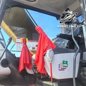 Excavatrice Komatsu PC220 d'occasion, 22 tonnes, sur chenilles en caoutchouc, moteur thermique, modèle 2023, testée, inspectée, originale - Product Image 4