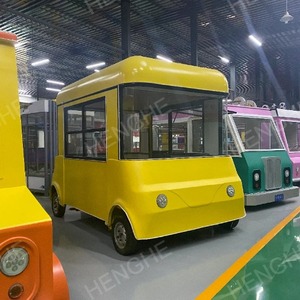 Food Truck Motorizzato con Finestre Completamente Vetrate, Sistema di Guida Elettrico Personalizzato, Cucina Mobile di Alta Gamma per Festival della Birra - Product Image 3