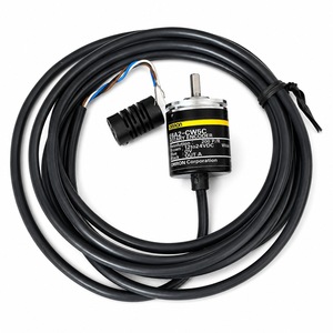 โอมรอน E6A2-CW5C โรตารี่เอ็นโค้ดเดอร์ 200 P/R สายเคเบิล 2M เอาต์พุต NPN สำหรับใช้งานในอุตสาหกรรม - Product Image 1