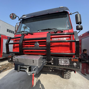 Camion-citerne à eau SINOTRUK, camion-citerne diesel, camion-citerne compact, camion-citerne de pompage, <span class=keywords><strong>véhicule</strong></span> de sauvetage incendie forestier - Product Image 2