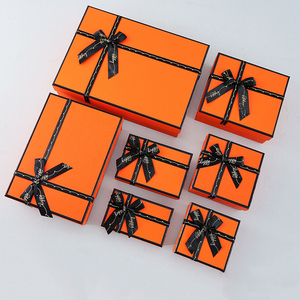 Caja de Lujo Personalizada para Empaque de Ropa Bolso de Mano y Regalo de Cumpleaños Cartón Rígido Esponja Materiales Reciclados Admite Personalización - Product Image 4